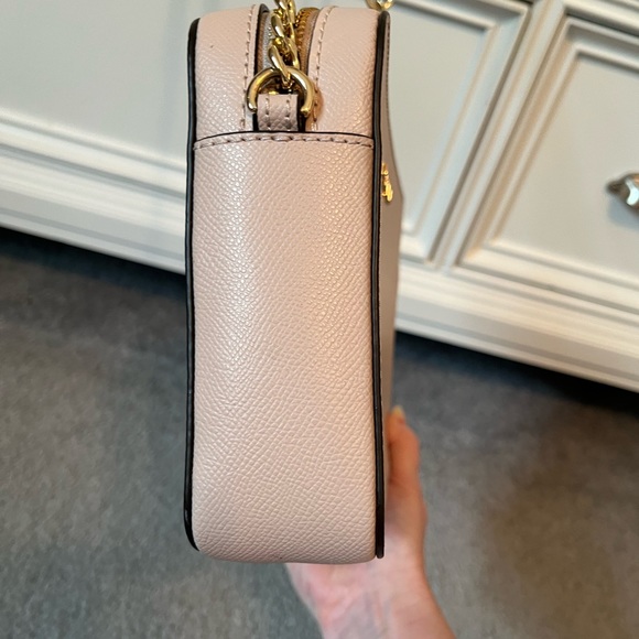 Michael Kors Jet Set Crossbody - Picture 4 of 14